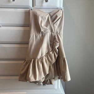 DO&BE beige mini dress with ruffles